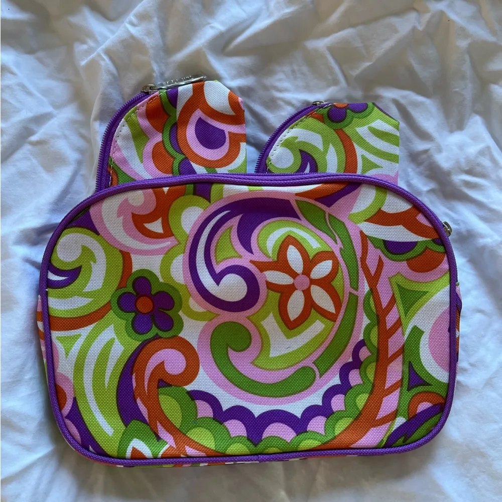 NWOT: Clinique makeup bags - Image 7