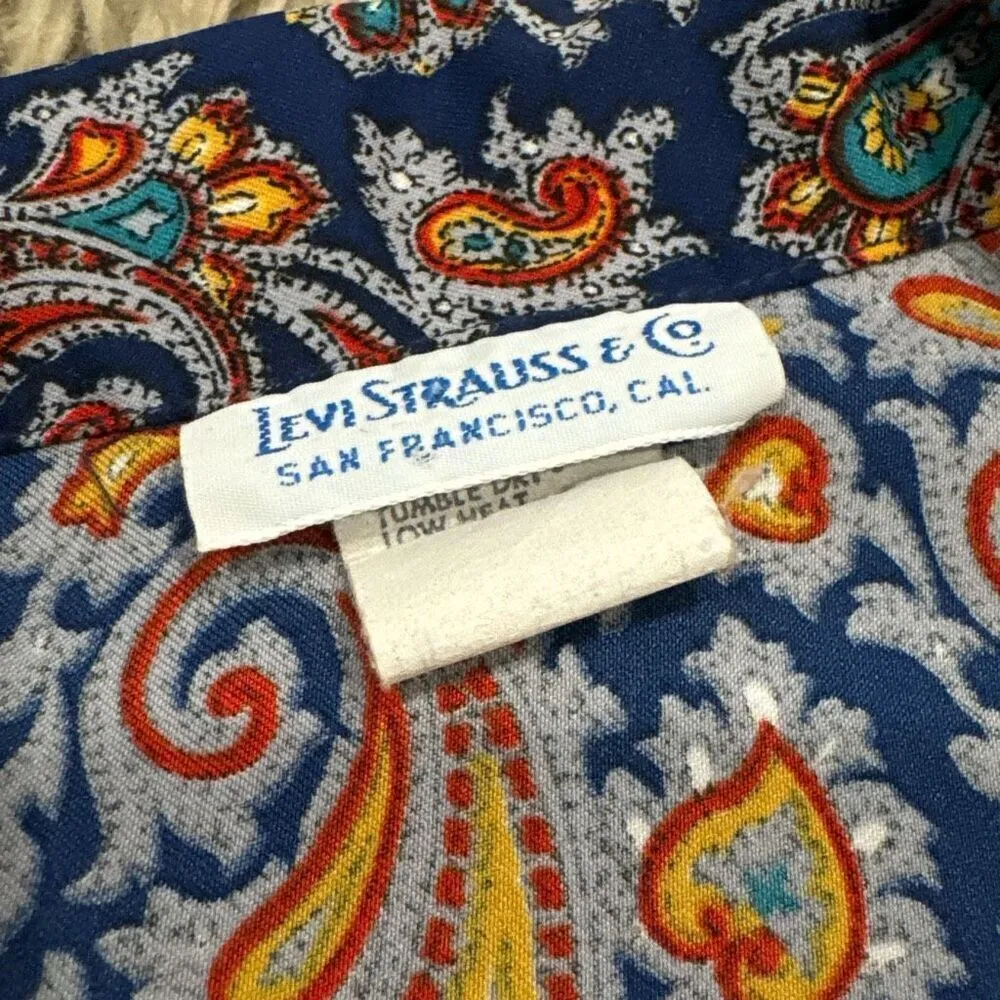 Levi’s vintage button down shirt size 12 - Image 3