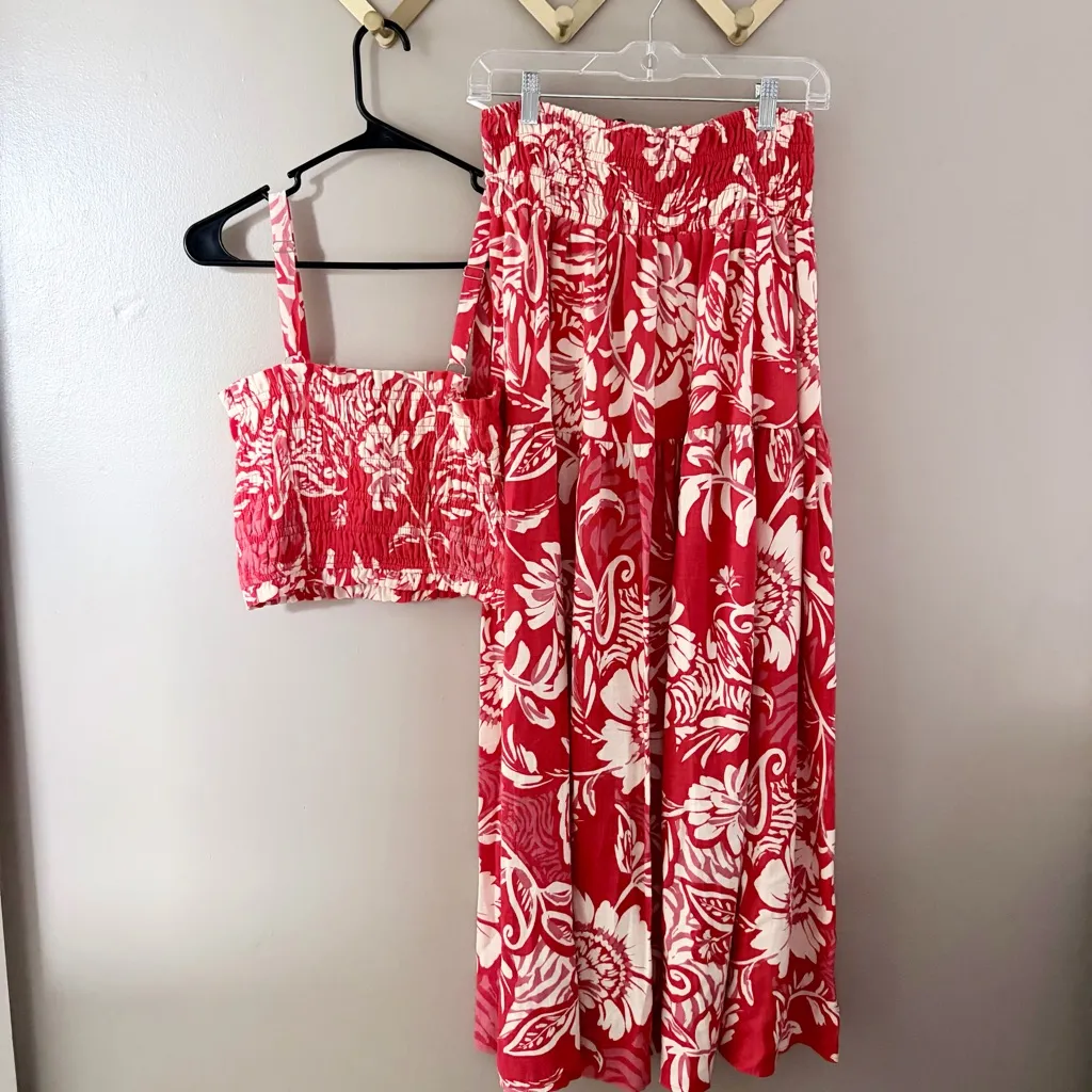 Like New Paper Heart Two Piece Set Size M - Image 4