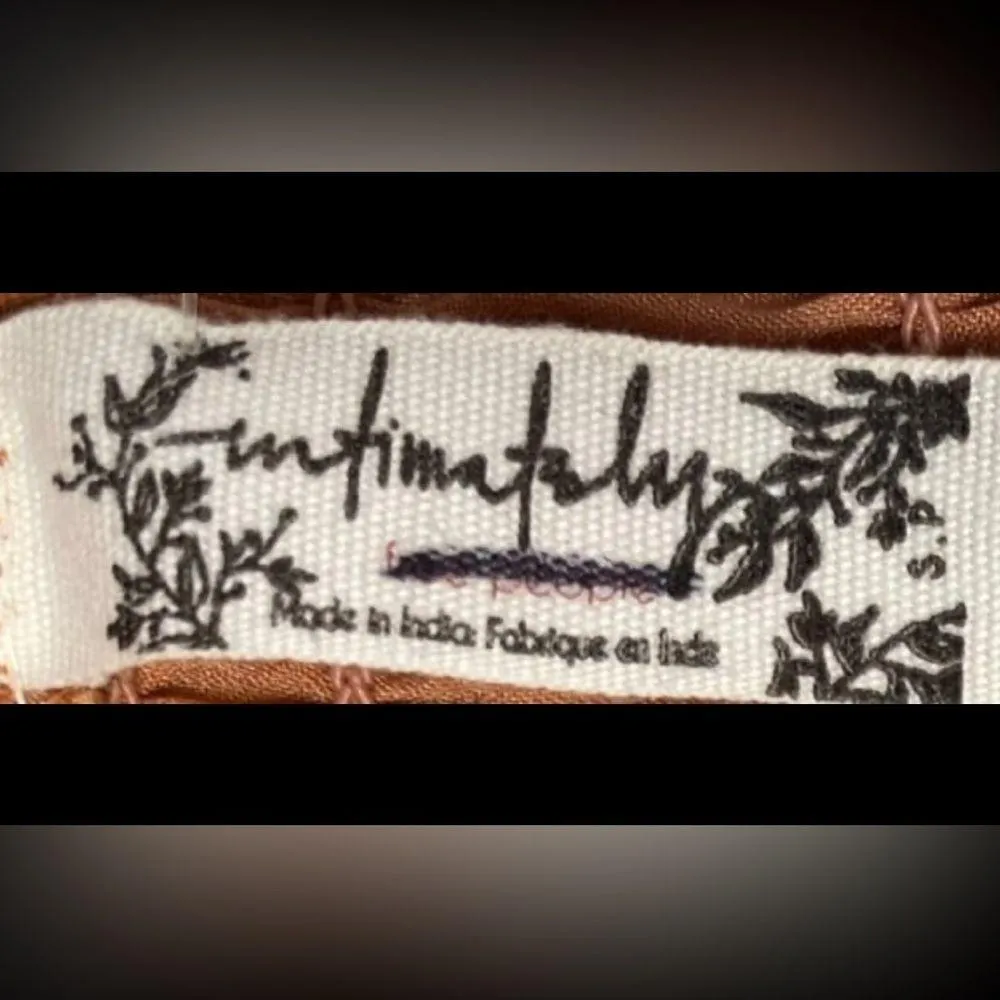 FREE PEOPLE INTIMATELY BE RIGHT BACK TUBE CROP TOP. Size Small - Image 5