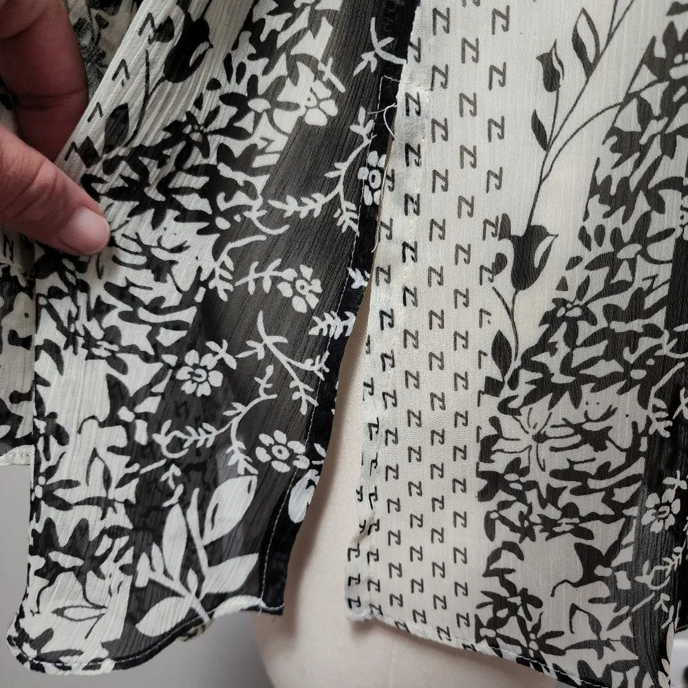 Susan Graver abstract floral sheer ruffle tunic blouse size small - Image 4