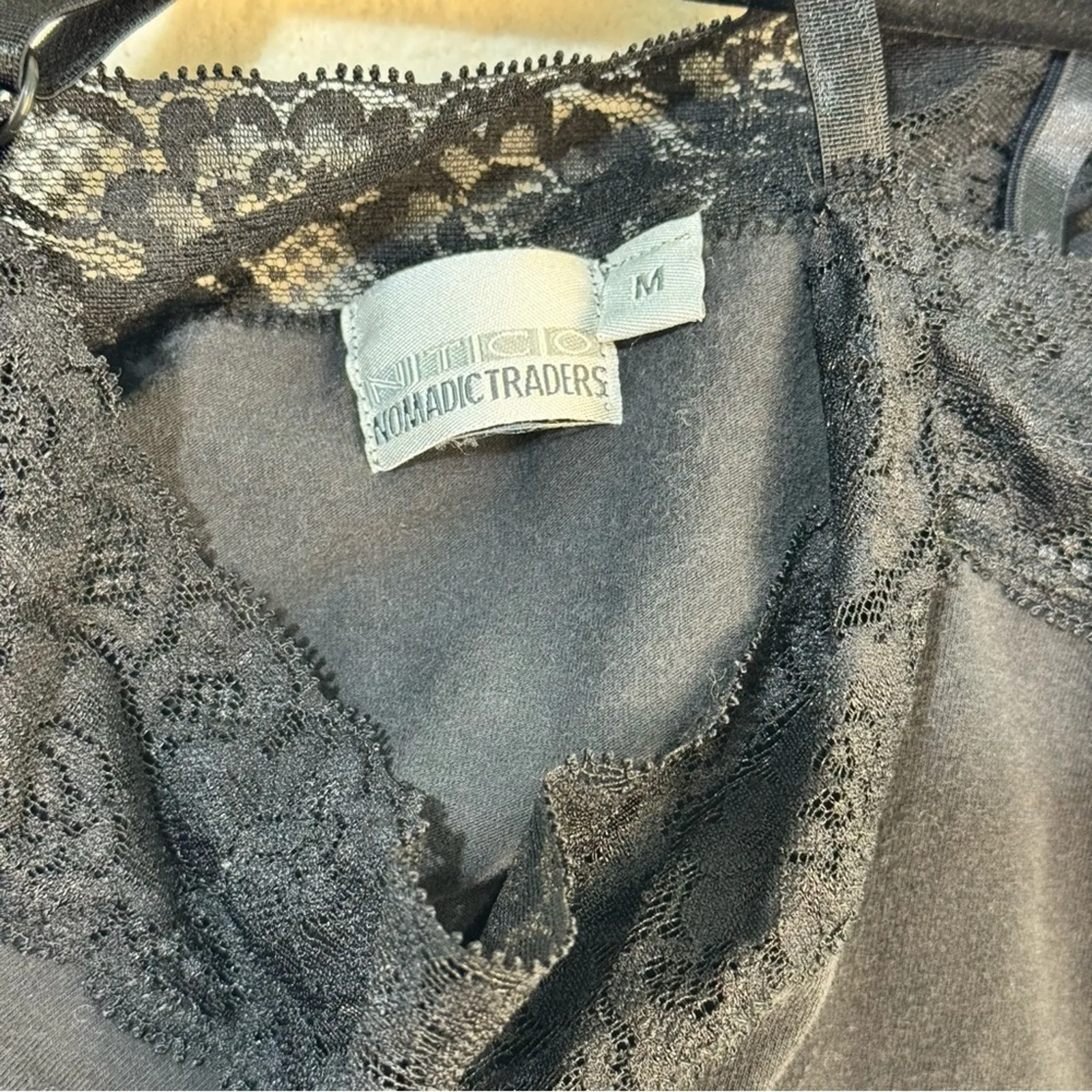 NTCO Nomadic Traders Elegant Black Lace Trim Cami Top Size Medium Y2K - Image 5