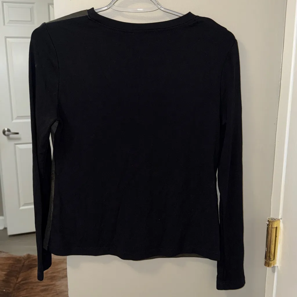 $178 Drew Black and Gray Suede Long Sleeve Top S - Image 5