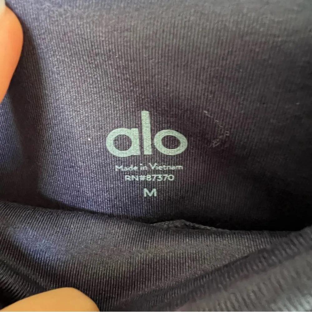 ALO Yoga Full Length High Rise Leggings in Navy Blue - Image 3