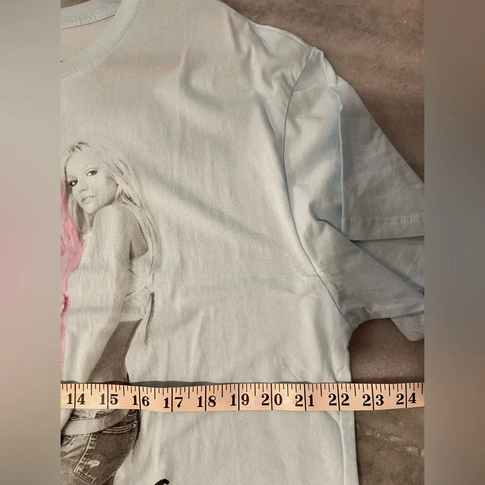 NWT Britney Spears Size L Light Blue Short Sleeve Cotton Tee Shirt Signature Y2K Size L - Image 9