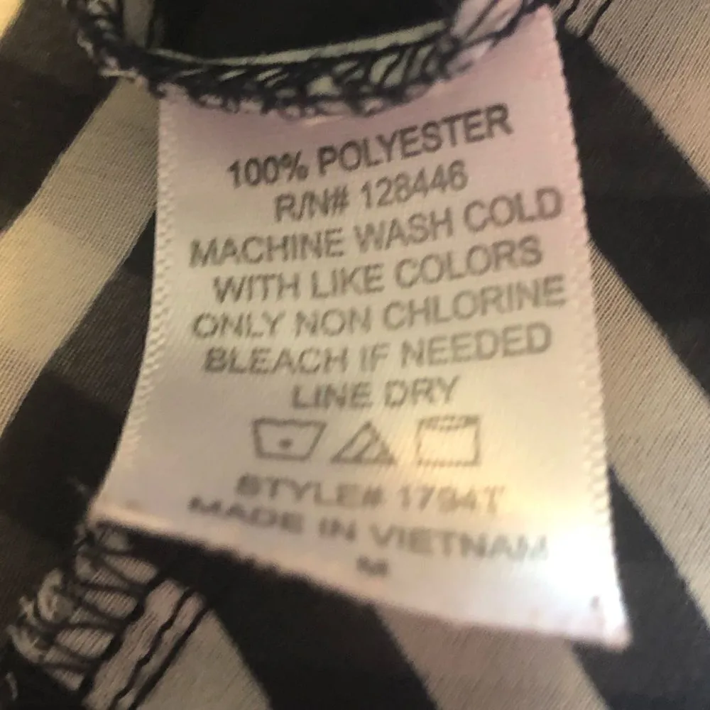 💕5️⃣for $25 Love culture sheer open back top - Image 5