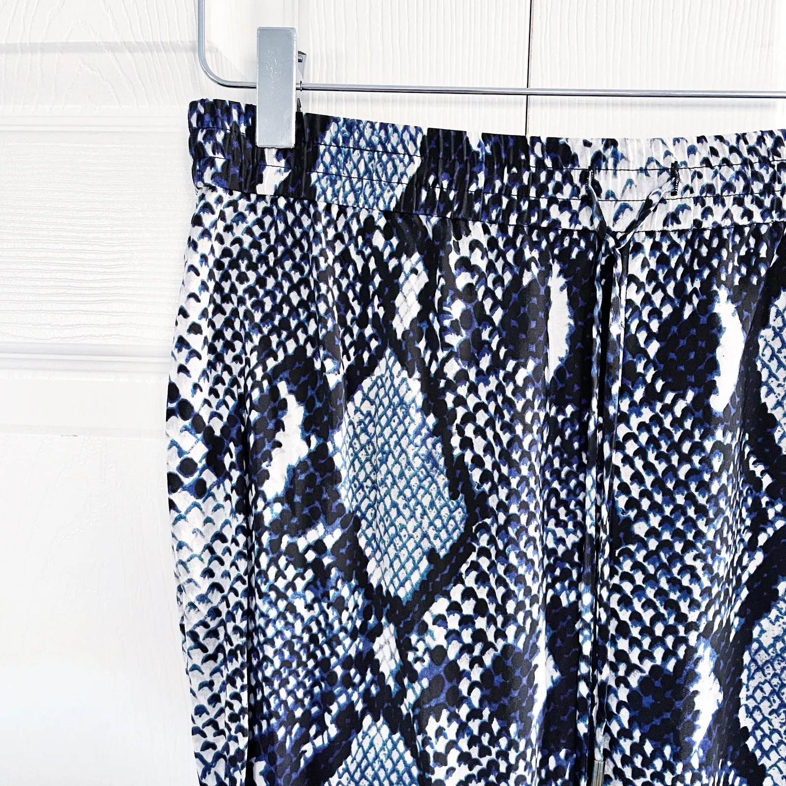 Diane von Furstenberg Bennet Two Animal Blue Snake Print Silk Pants - Image 3