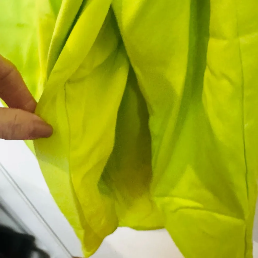 ELLIATT Cassini Midi Dress One Shoulder Ruche in Chartreuse Green Yellow Size M - Image 4