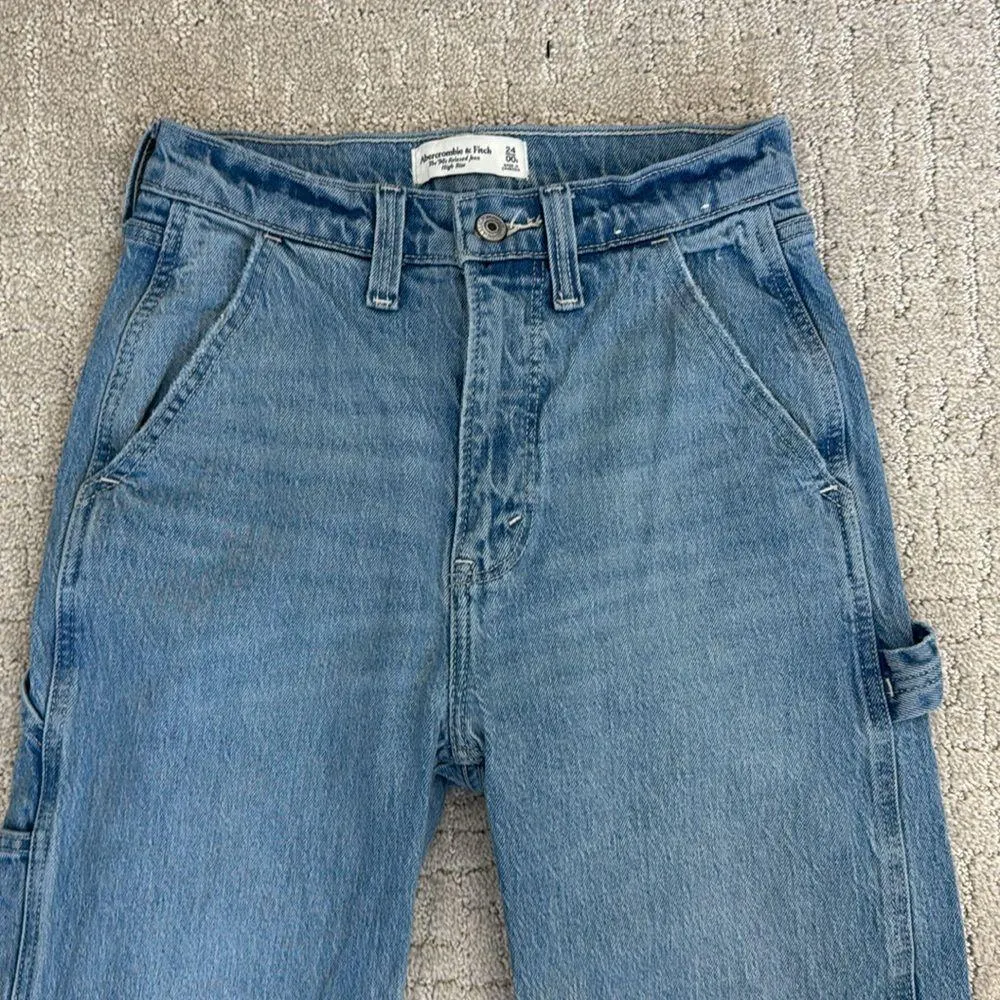 Abercrombie & Fitch “The 90's Relaxed Carpenter Jean” light wash denim high rise - Image 5
