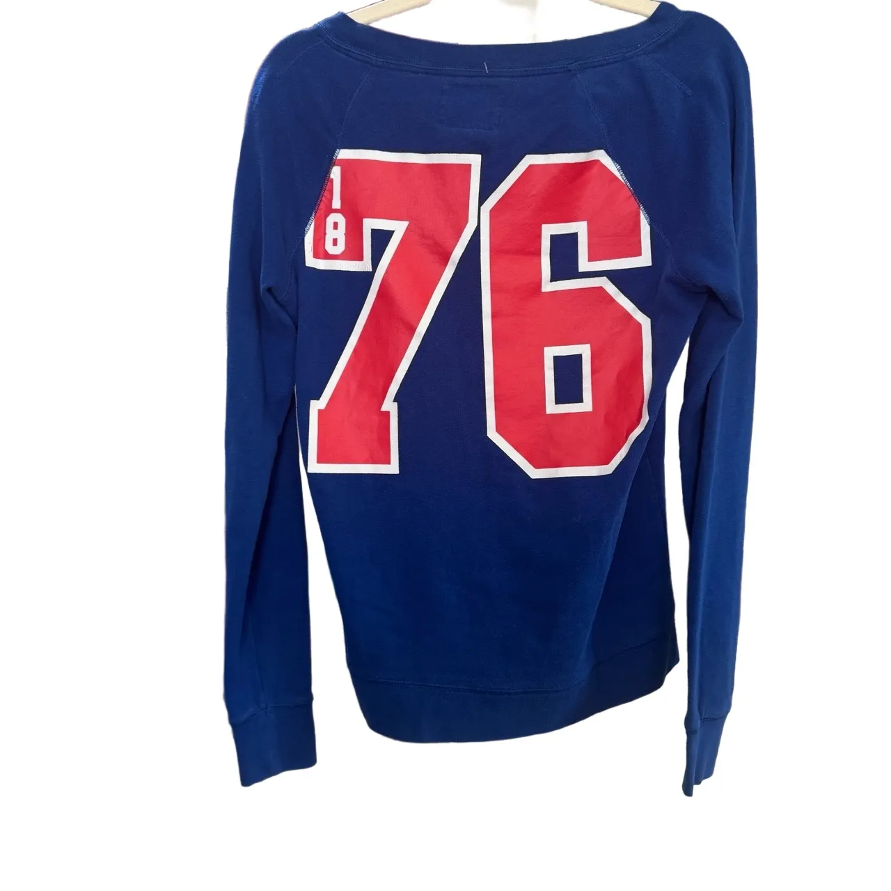 PINK Sweatshirt Womens Size Medium Blue Chicago Cubs Sporty Cozy Vintage Like - Image 2