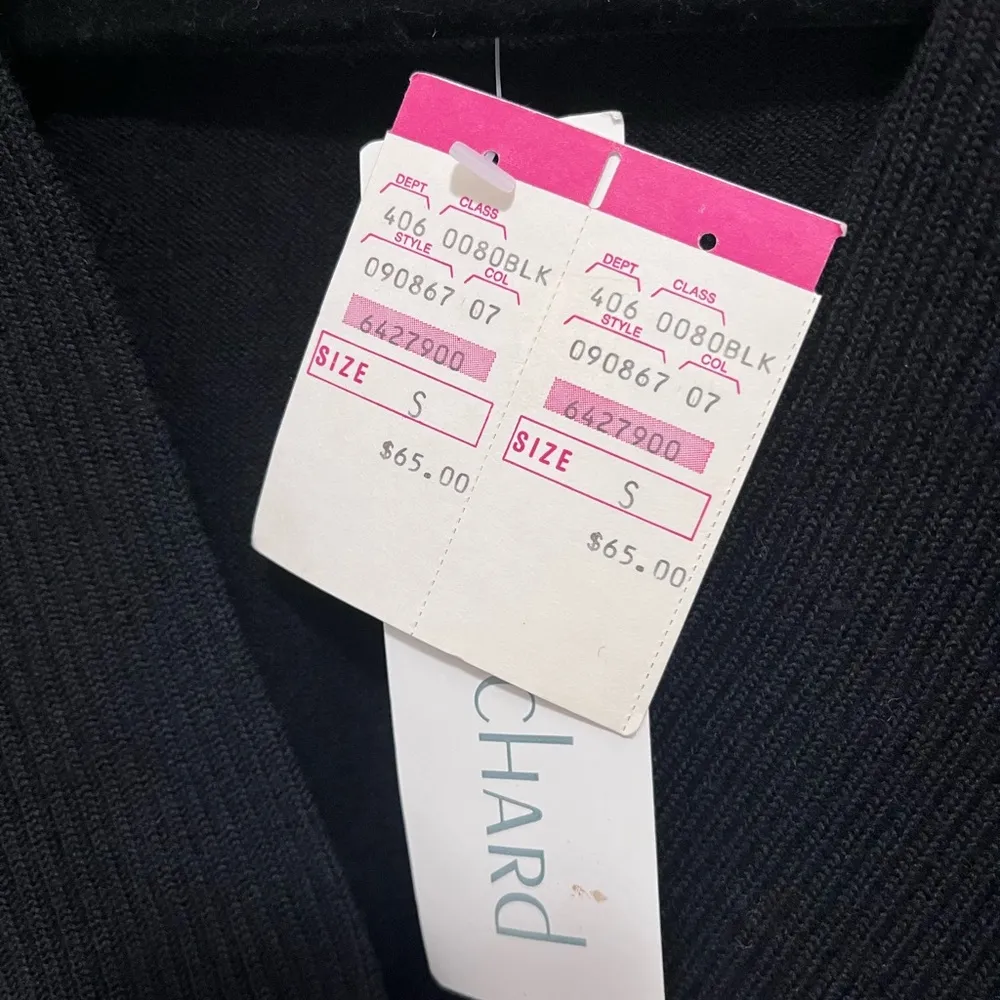 JANE BURCHARD Low Cut V - Image 7