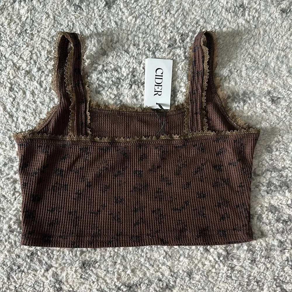 Cider NWT  Cropped Tank Top - Image 3