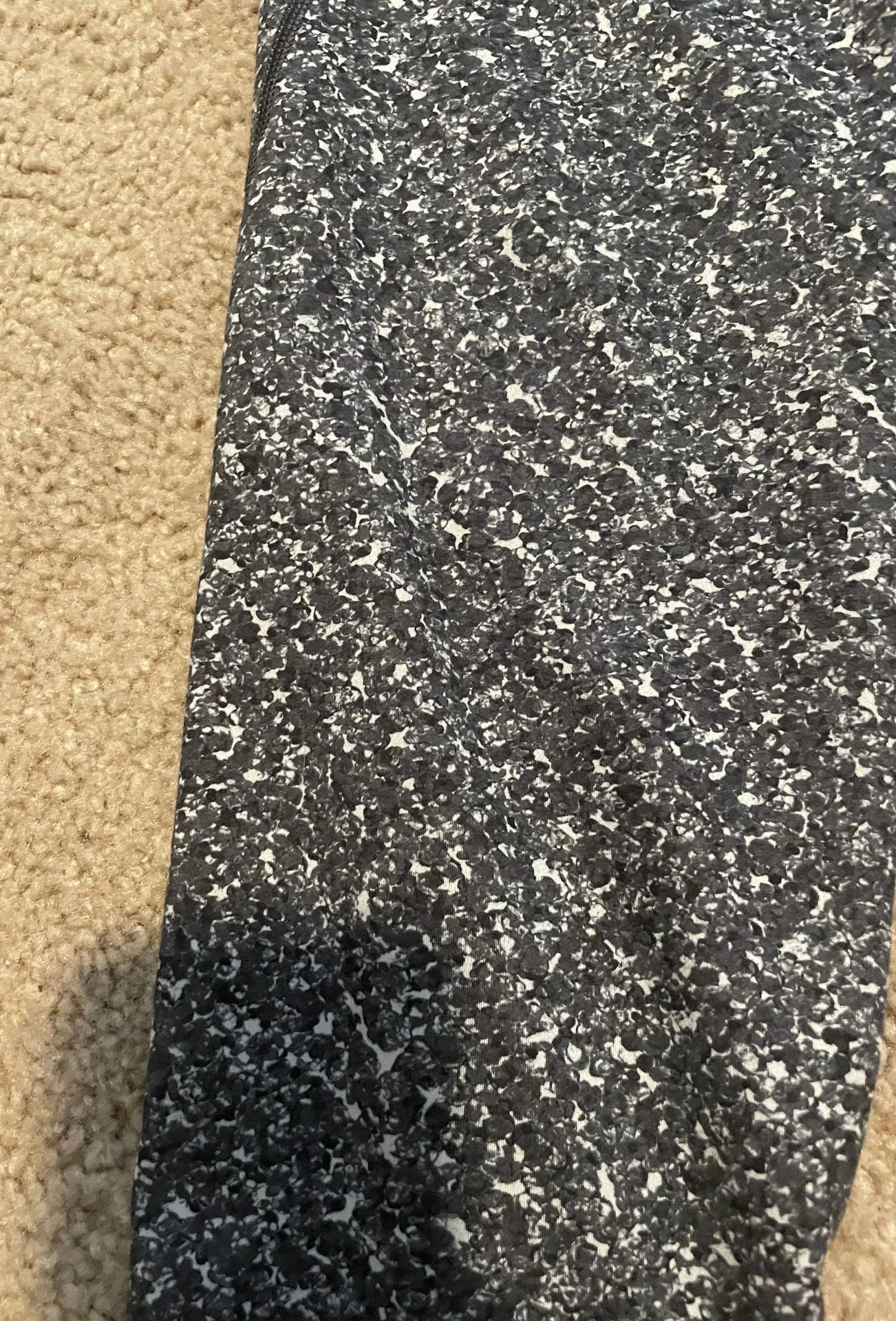 Salutation Pocket Leggings - Image 2