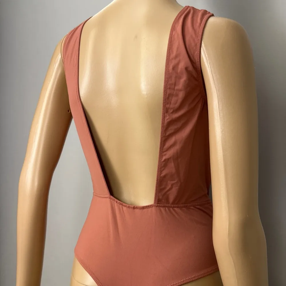 Victoria’s Secret Plunge Mesh Panel Bodysuit Thong Size Medium Rust Mauve - Image 6