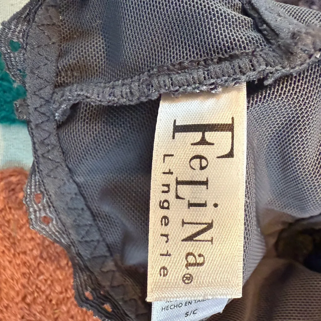 Felina Charcoal Lace Bralette size small - Image 3