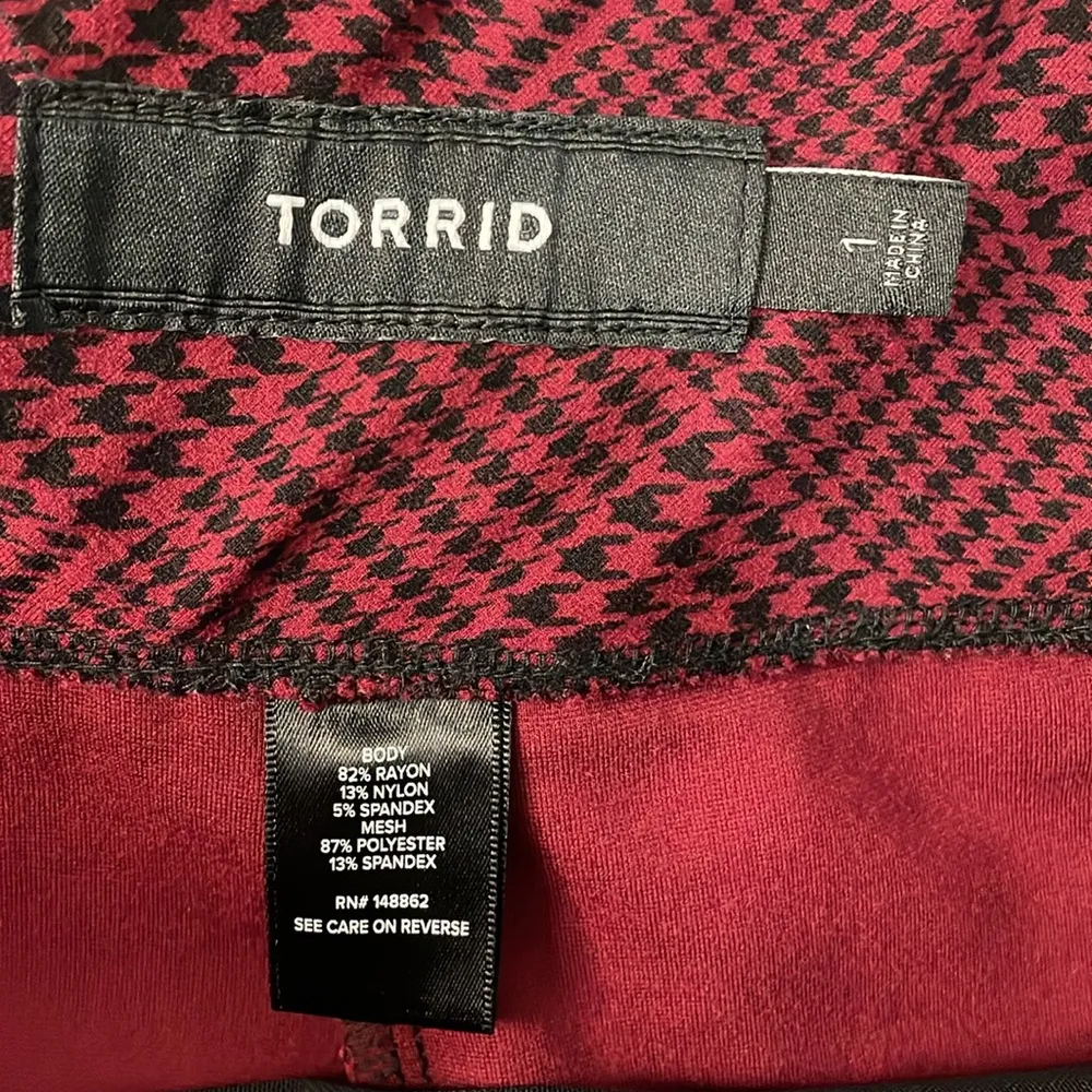 Torrid Red Plaid Houndstooth Pixie Ponte Pants - Image 7