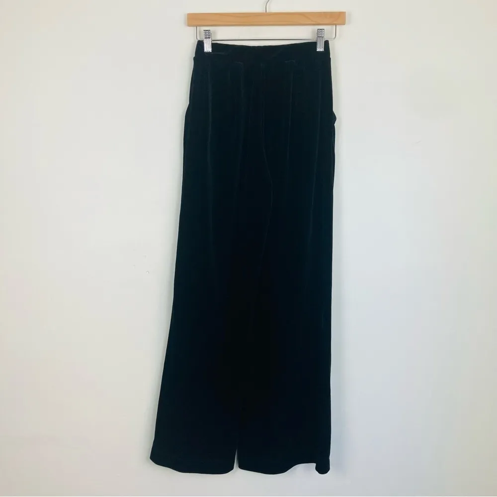 12th Tribe Barbados pants wide leg pleated black velvet pants. Size small. - Image 7