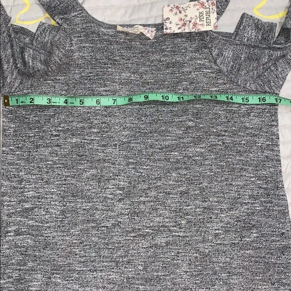 Pink Republic light grey marked blouse size XS - Image 12