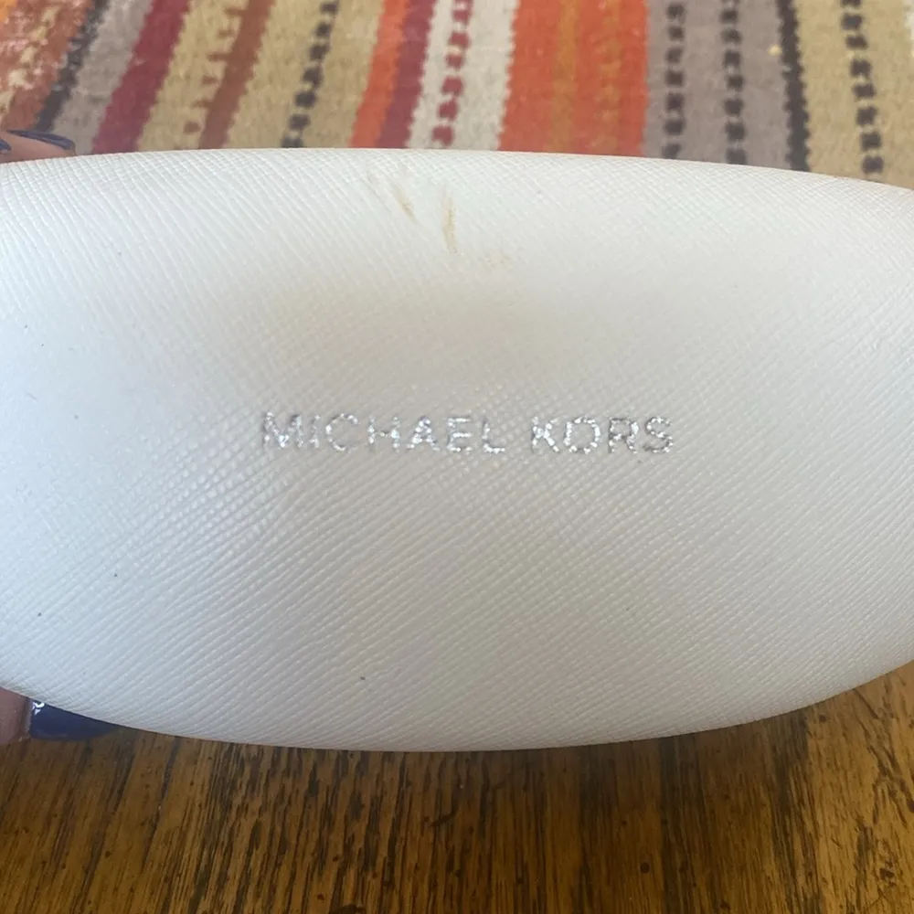 Michael Kors Ivory Eyeglass Case - Image 2