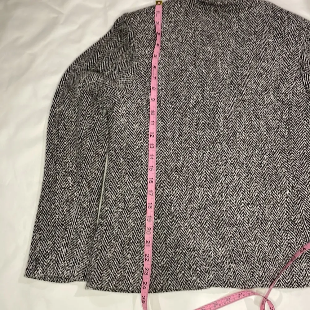 Appleseed chevron patterned black and white soft 2 button blazer jacket - Image 9