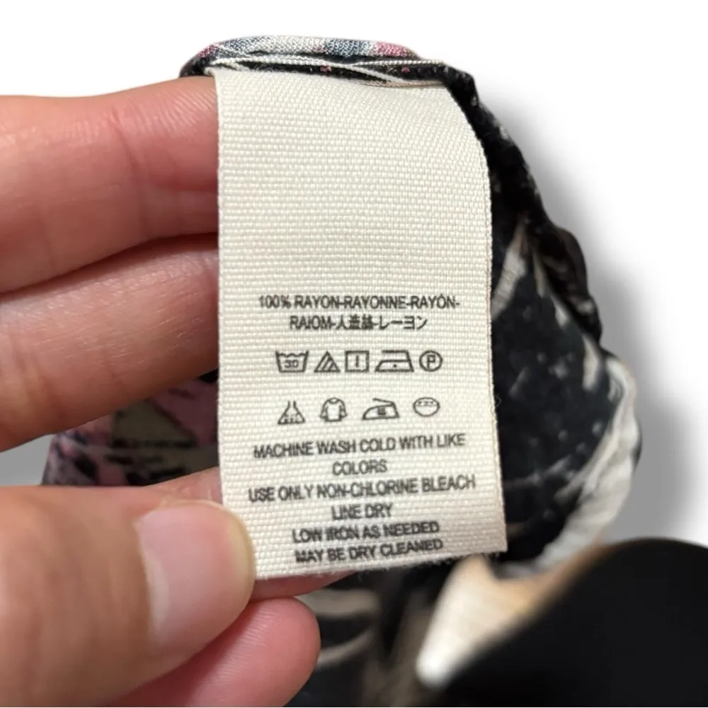 Free People Black White Red Drift Away Cold Shoulder Tunic Top - Size XSmall - Image 10