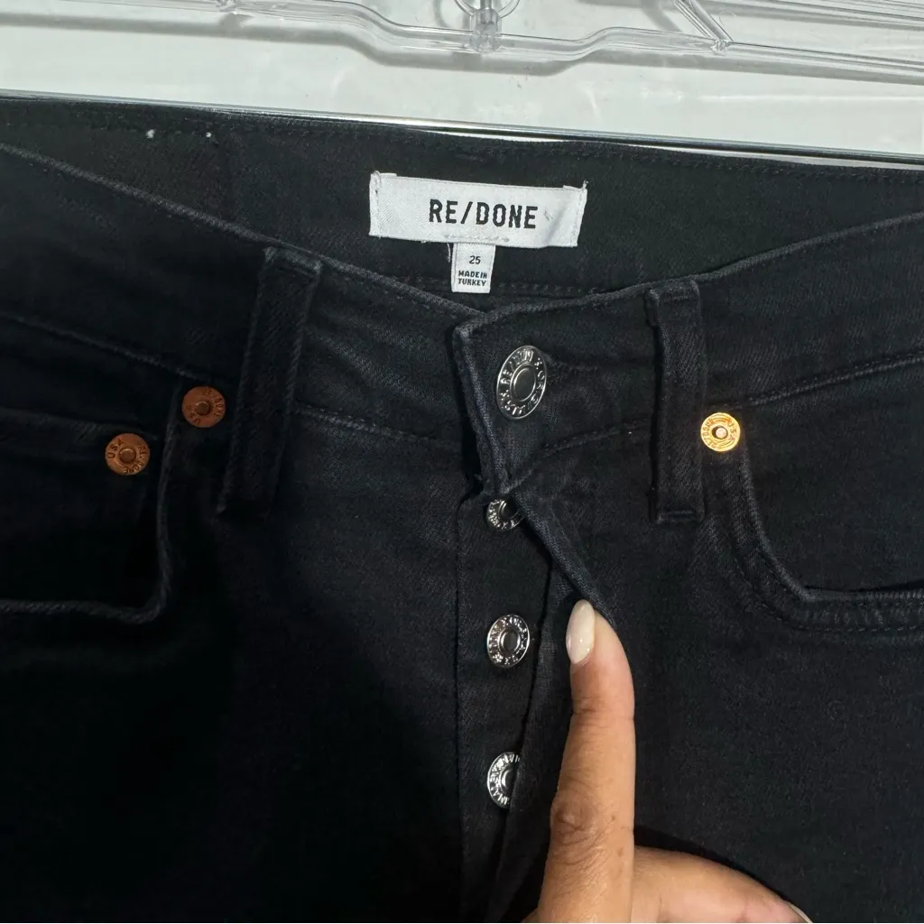 Re/Done Originals 90s High Rise Ankle Crop in Jet Black With Rips Size 25‎ - Image 7