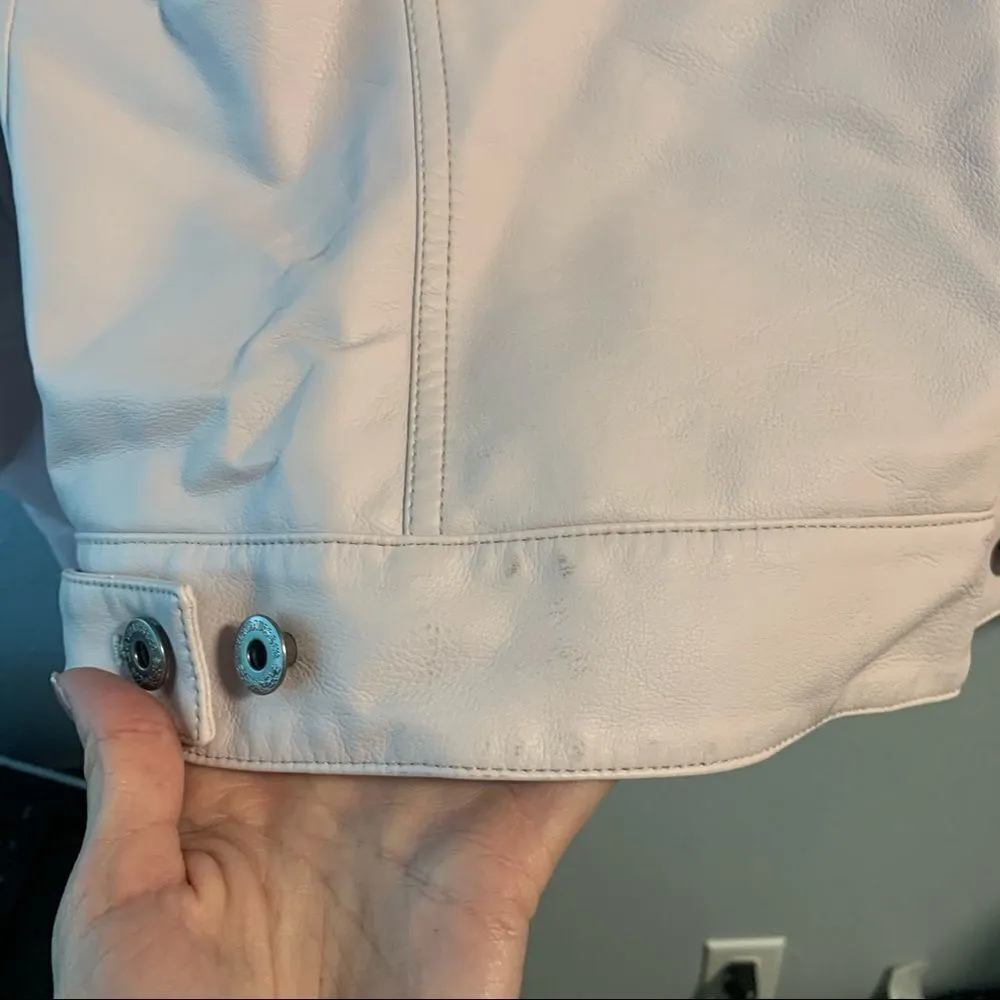 Levi’s Rose Faux Leather Trucker Jacket - Image 10