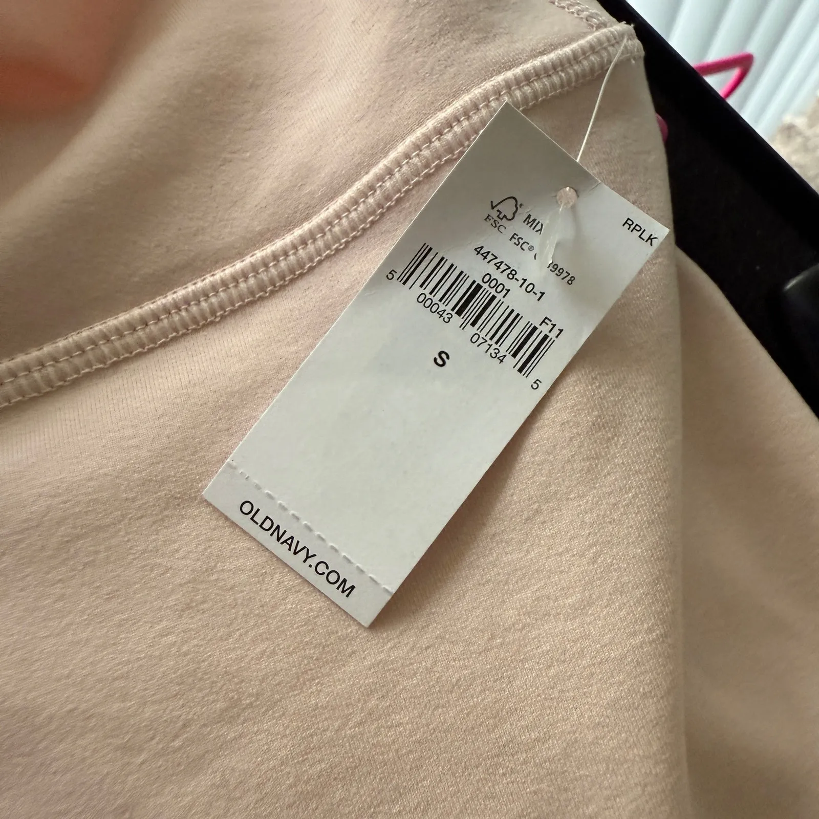 Old Navy sz S light‎ pink active shorts NWT - Image 6