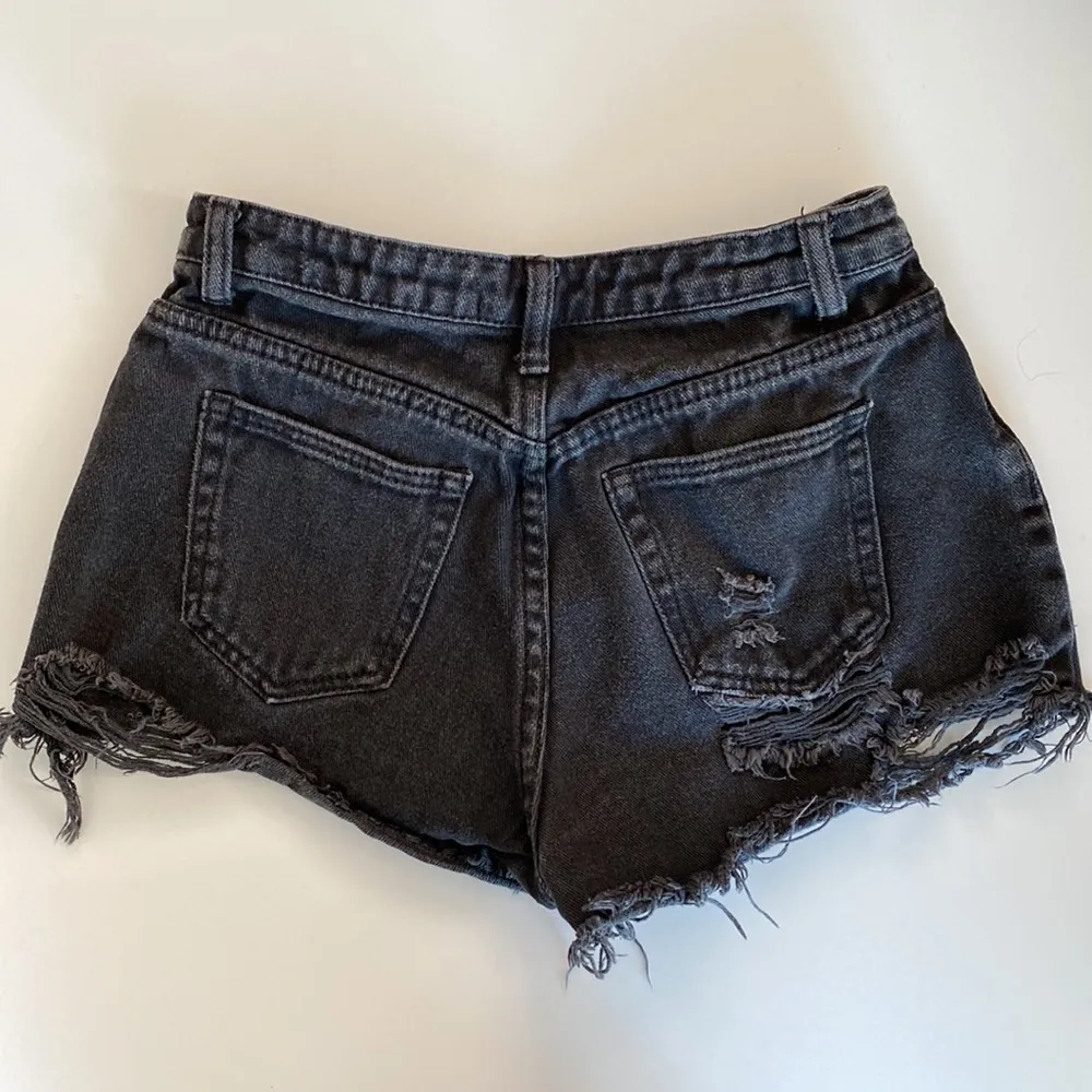 Missguided Black Cutoff Denim Shorts Size 4 - Image 7