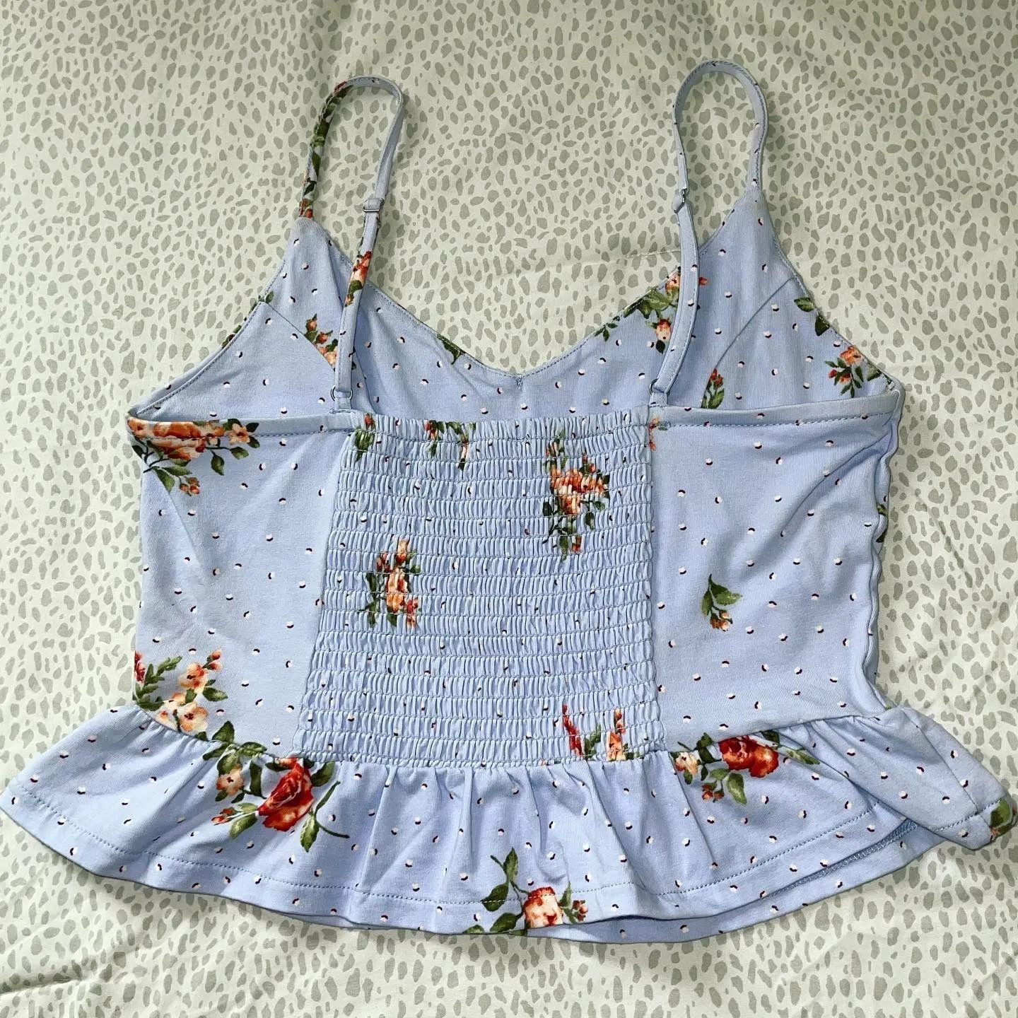 Pastel Blue Top 🕊 Size M - Image 2