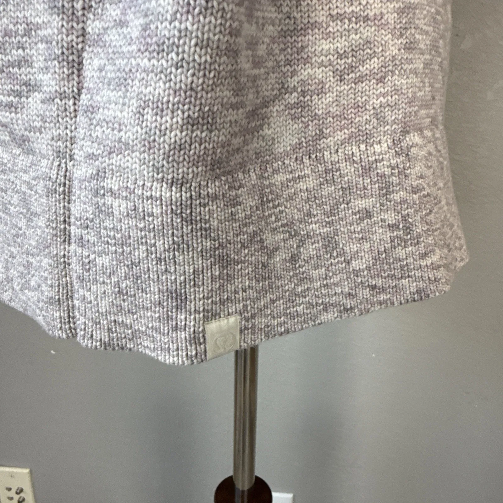 Lululemon Womens Boxy Cotton Blend Sweater Size XL Velvet Dust Gray Lavender - Image 4