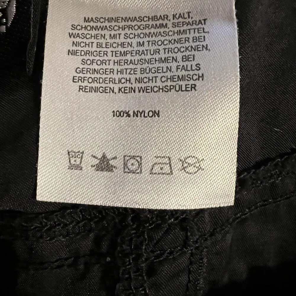 Mountain Hardwear Women’s Cargo Pants Sz 12 - Image 5