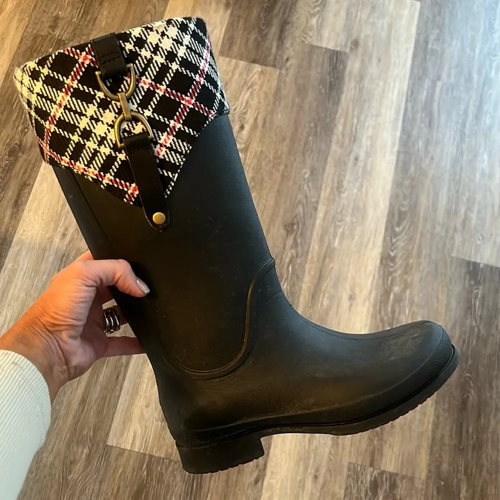 Crocs Bridle Wellie Wellington Rain Boot Plaid size 7 - Image 4
