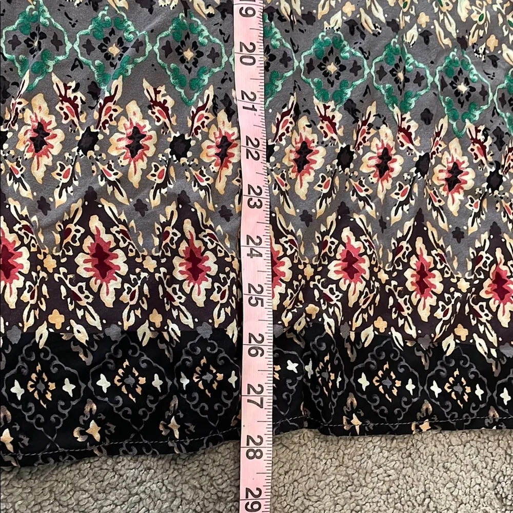 Entro  Gray Floral Ruffled Puff Sleeve Cold Shoulder Dress | Medium - Image 7