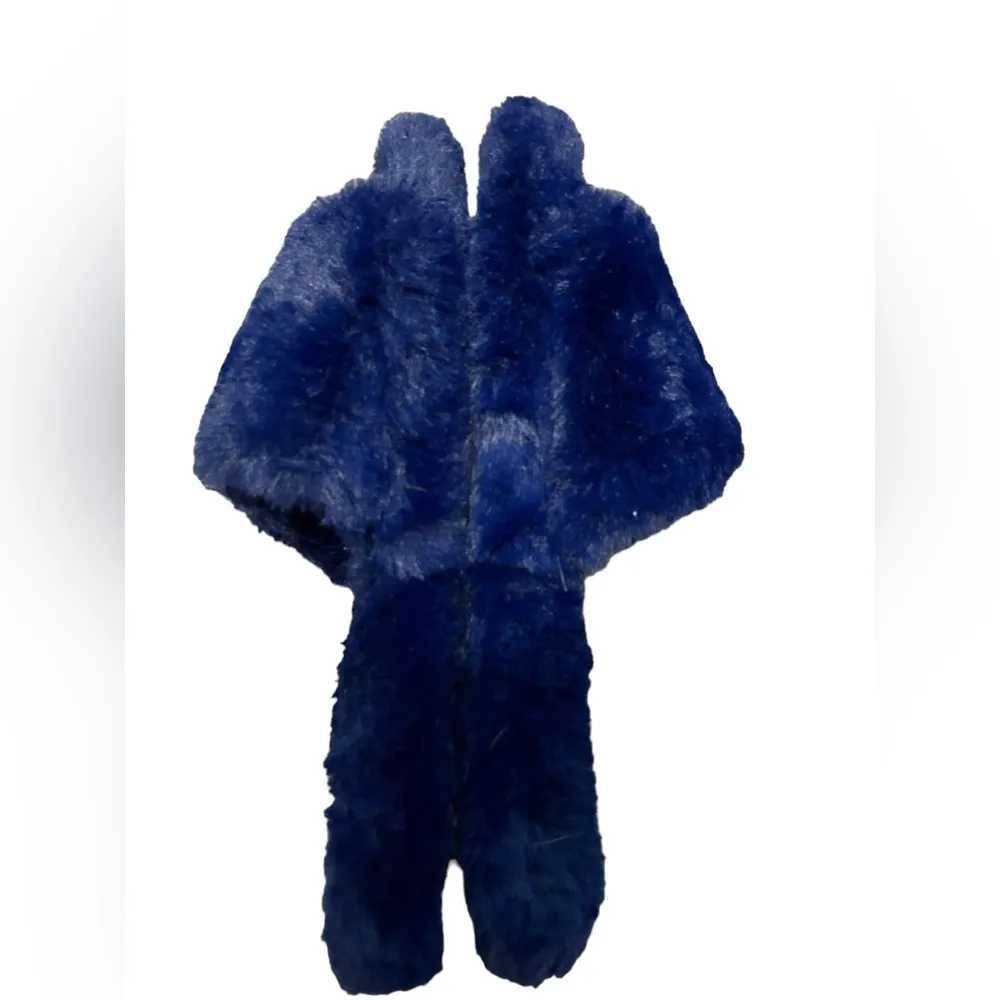 Fabletics Faux Fur Slipper
Slides Royal Blue Size 8 - Image 6