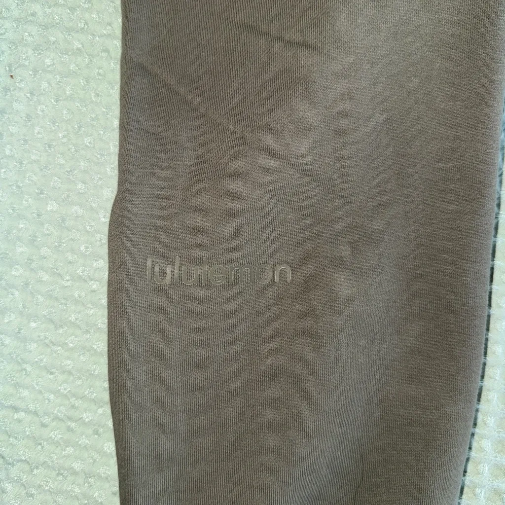 Lululemon Relaxed High-Rise Jogger size 2 - Image 4