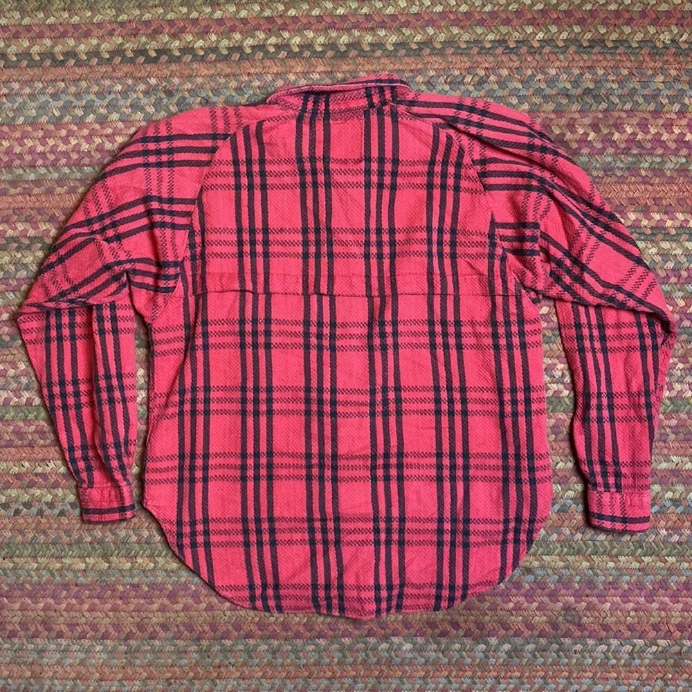 VINTAGE RED PLAID LUMBERJACK FLANNEL BUTTON UP - Image 4