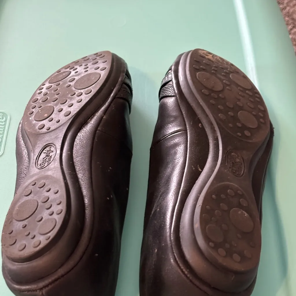 Euro Soft Black Shaina Flats Size 10 - Image 3