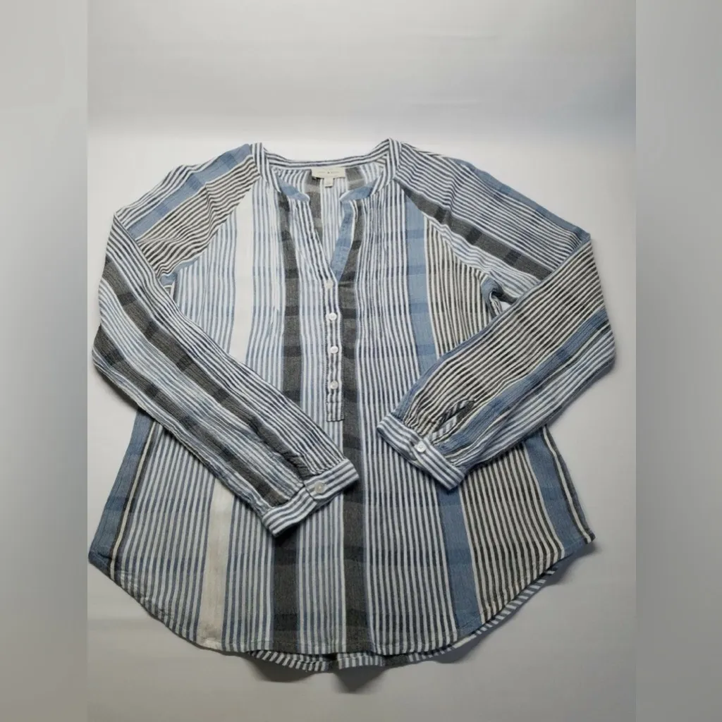 Lucky Brand women’s chambray long sleeve striped shirt - Image 3