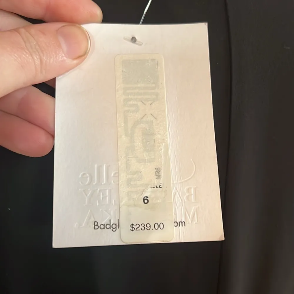 Belle Badgley Mischka “Georgina” Sleeveless Dress with Attached Capelet - Image 7