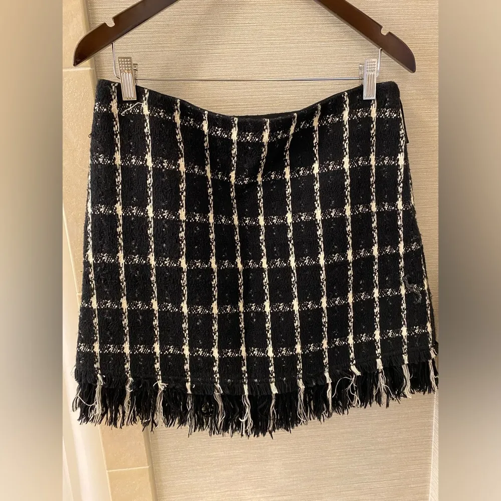 Tory Burch Marisol Mini Tweed Skirt Holiday Black Stitch Plaid Fringe 8 Fall - Image 7