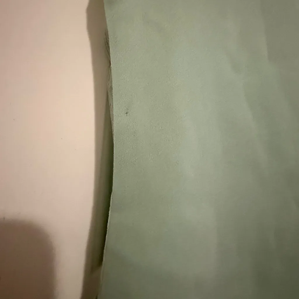 Vince Pleated Mint Green Sleeveless Silk Top Size Small - Image 6