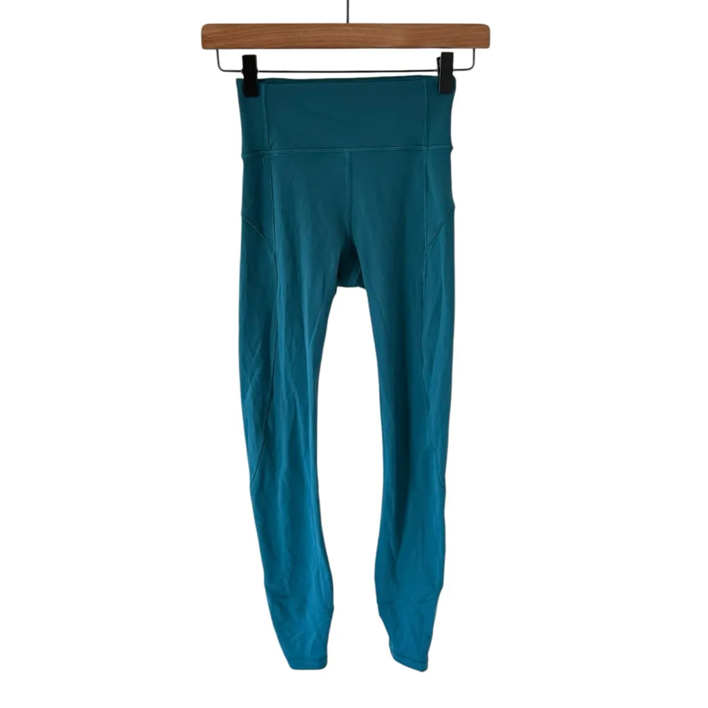 Lululemon  In Movement Tight 25 Everlux Bermuda Teal - Image 6