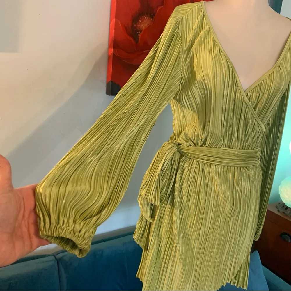 Princess Polly Wrap Luxe Green Party Dress Long Sleeve Size 0 - Image 2