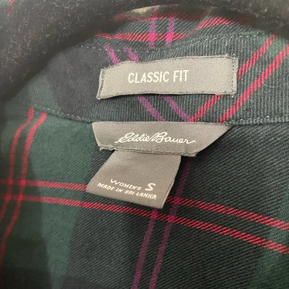 Eddie Bauer Classic Fit Plaid Button Up Flannel Shirt ~ Women’s Size S - Image 3
