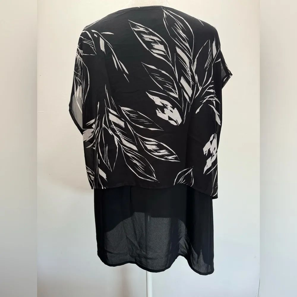 Chico’s Black & White Leaf Print Semi Sheer Cape Overlay Tank Lining Blouse 2/L - Image 6
