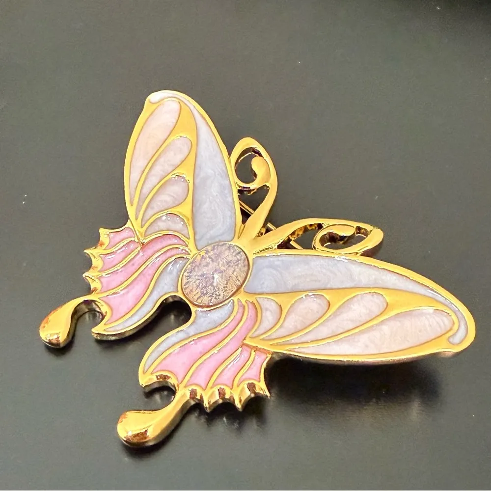 Vintage AVON Pastel Enamel Opal Jelly Belly Butterfly Brooch 21g. Pink - Image 7