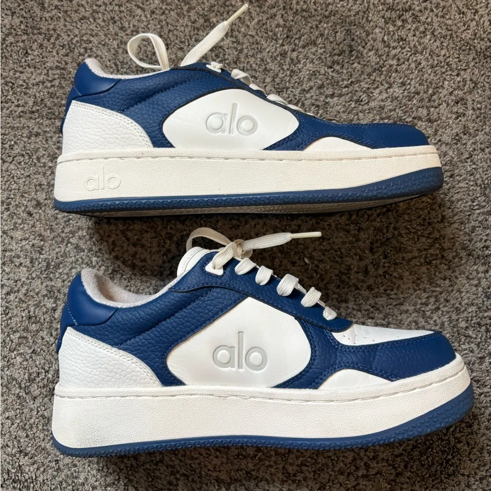 Alo Yoga Recovery Mode Sneakers - Image 7