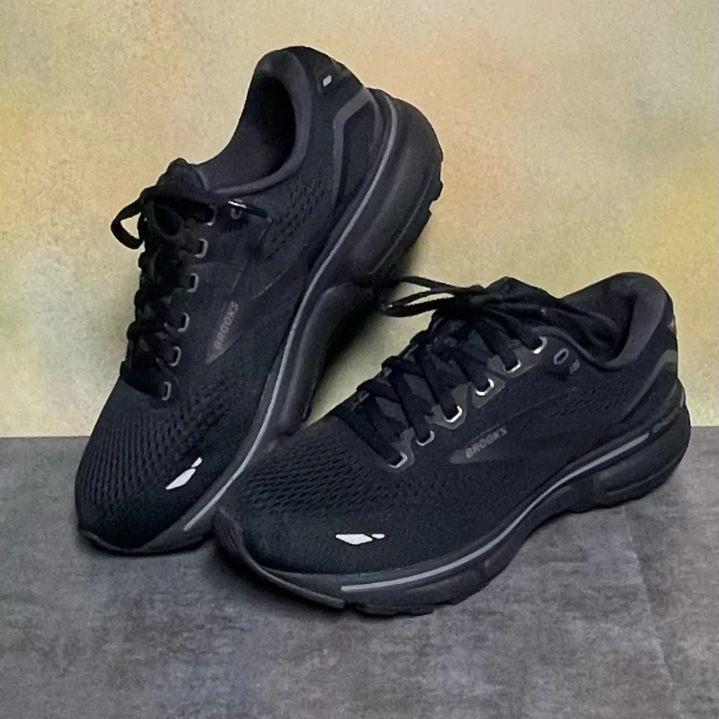 Brooks Ghost 15 Women's Black Wide Running Shoes Size 6.5D - Image 16