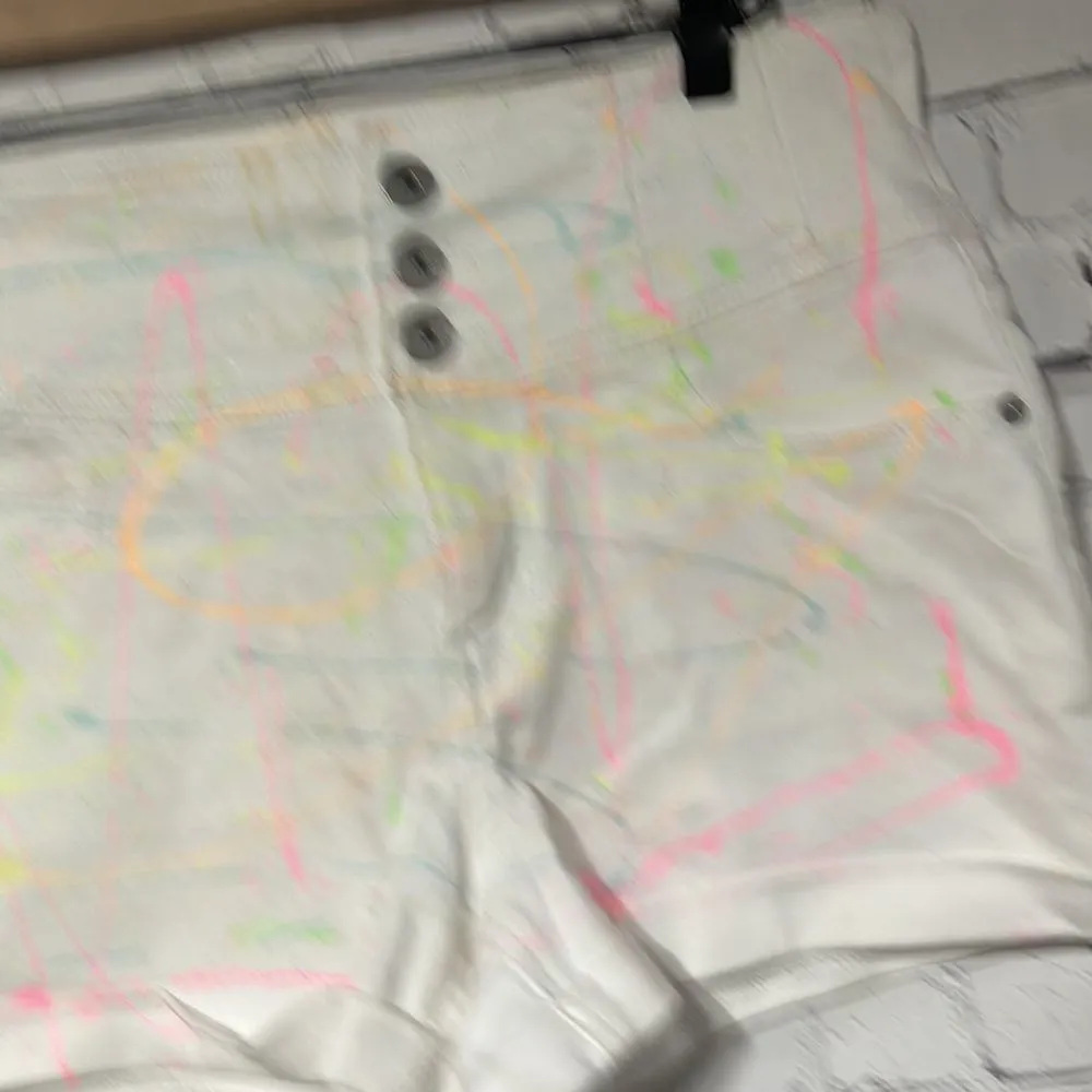 Vintage Look 80’s High Waisted White Shorts Neon Graffiti Jr Size 11 - Image 6